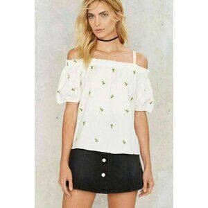 Nasty Gal Pursue Ivory Daisy embroidery Top OS
